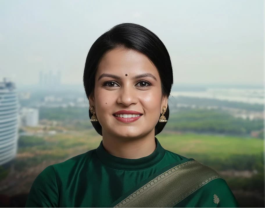 Aditi Kakhani, Non-Executive & Independent Director